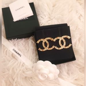 ❌️SOLD❌️ XL LARGE Chanel Gold CC Earrings